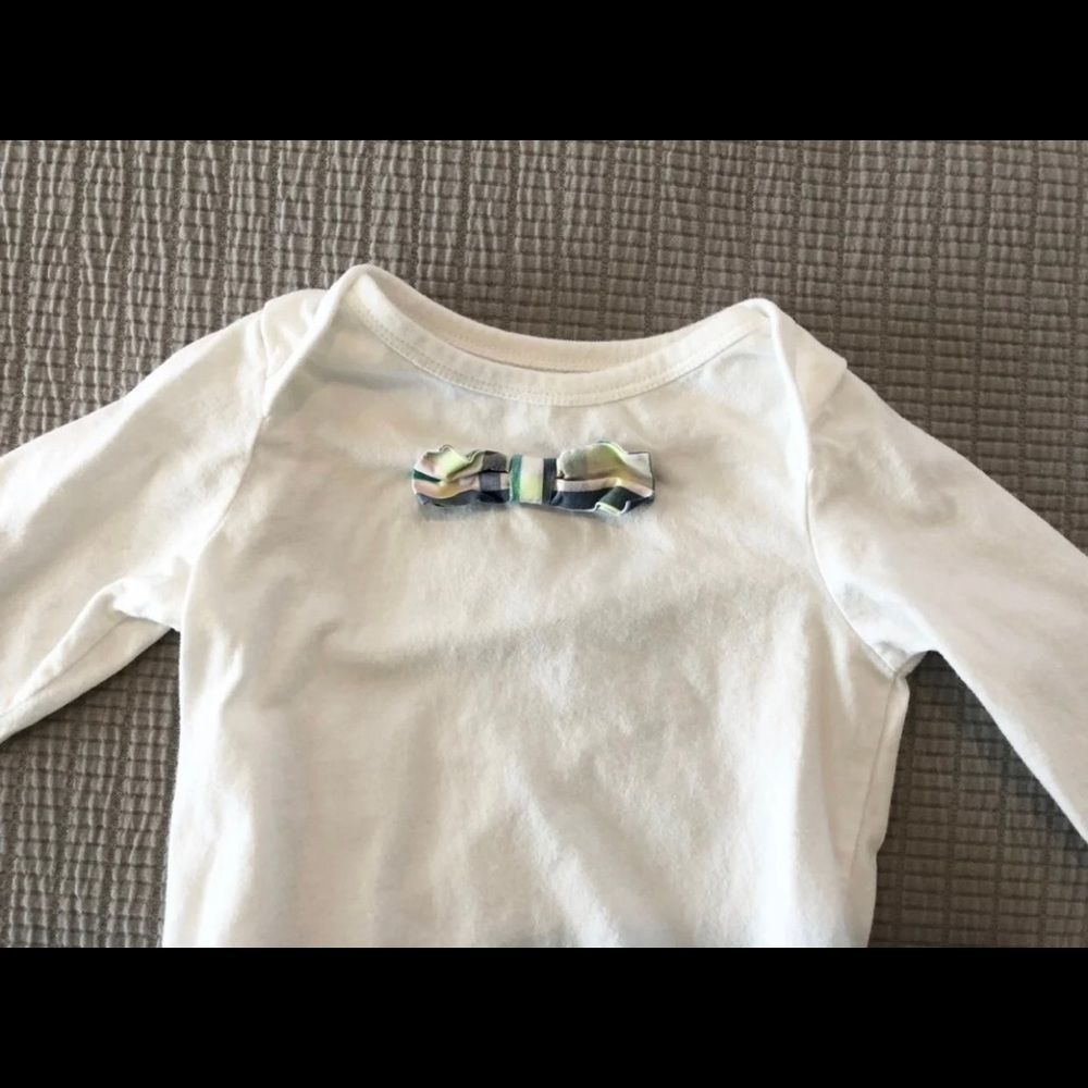 18-24M Baby Gap Bow Tie Onesie